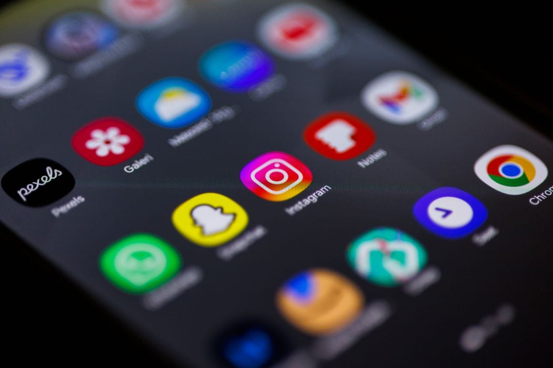Widoczność oglądających relacje na Instagramie