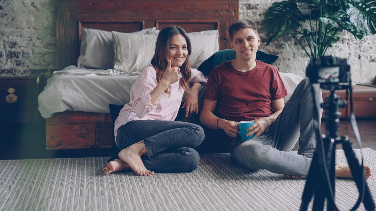 Włączenie YouTube na telewizorze przez telefon