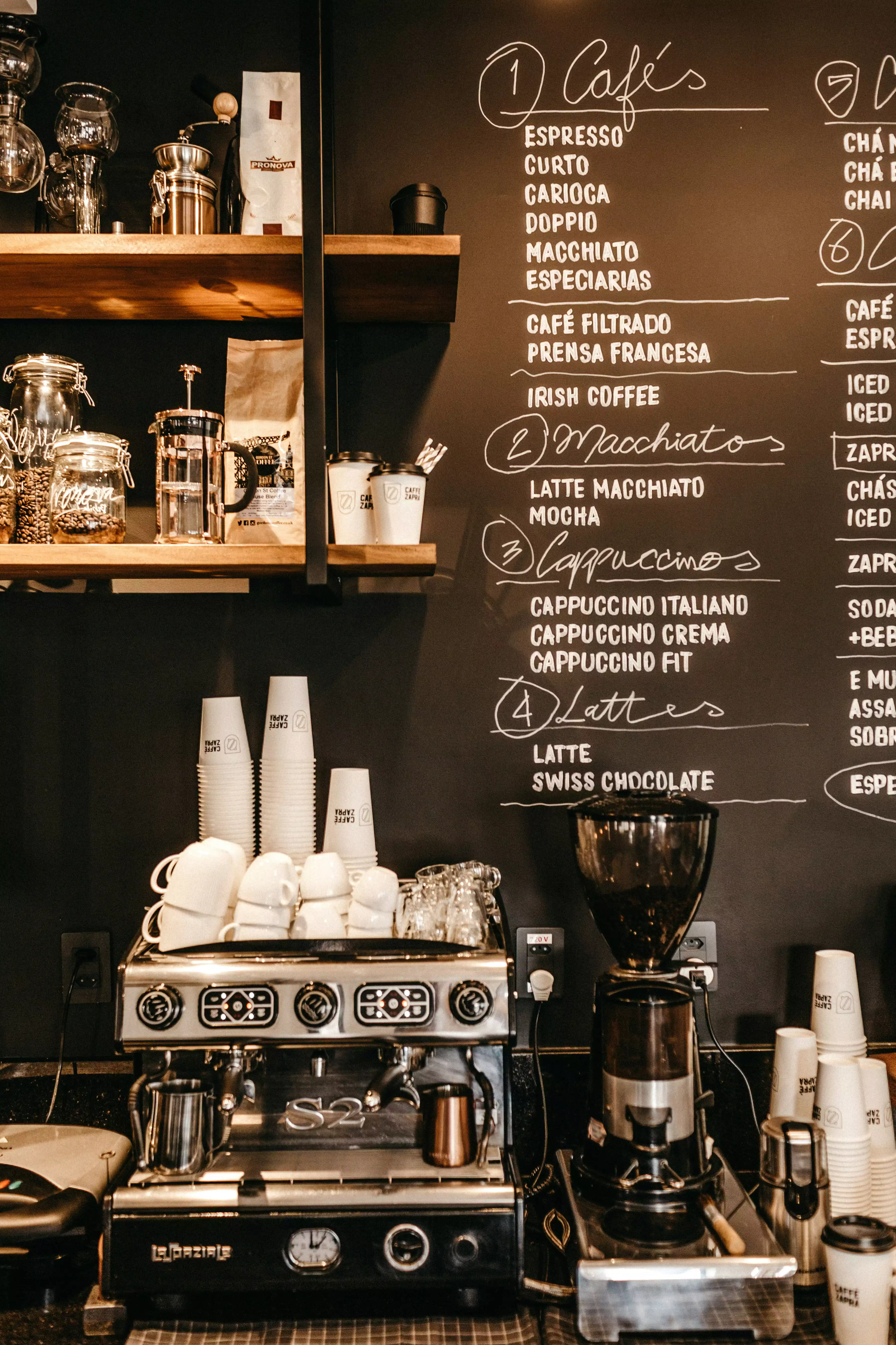 café