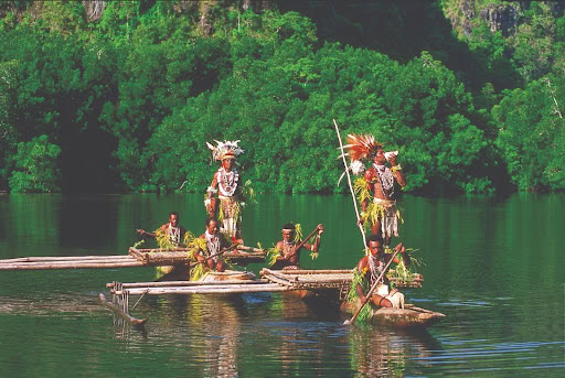 Discover Papua New Guinea: Culture, Access & Island Adventures