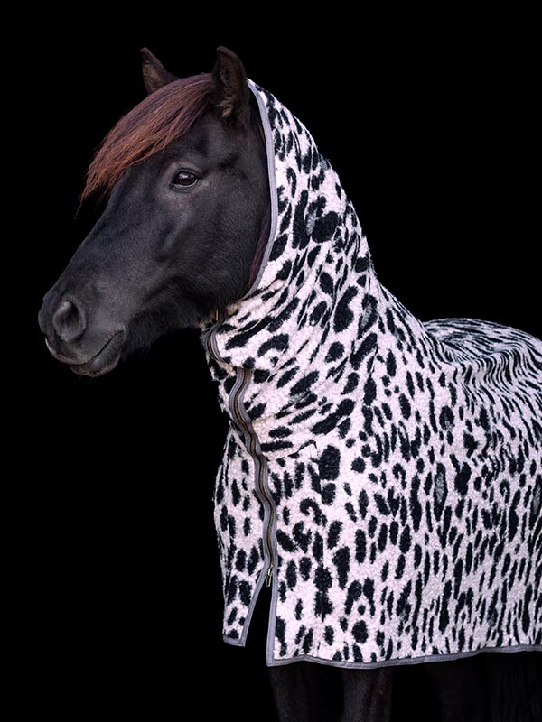 Full-Neck Abschwitzdecke mit durchdachter Passform für Islandpferde