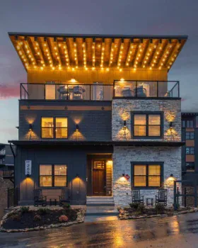 5 Bedroom Rooftop Cabin at Smith Creek Resort