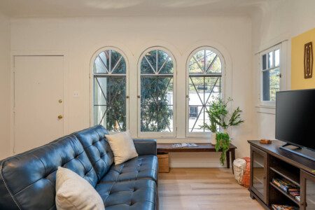 Furnished Silver Lake 30 day rental living room