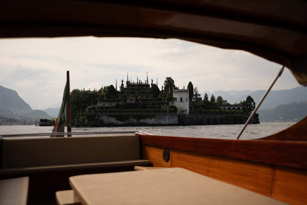 Viktoriia and Elliot getting married at Villa Rusconi Clerici, Lake Maggiore destination wedding