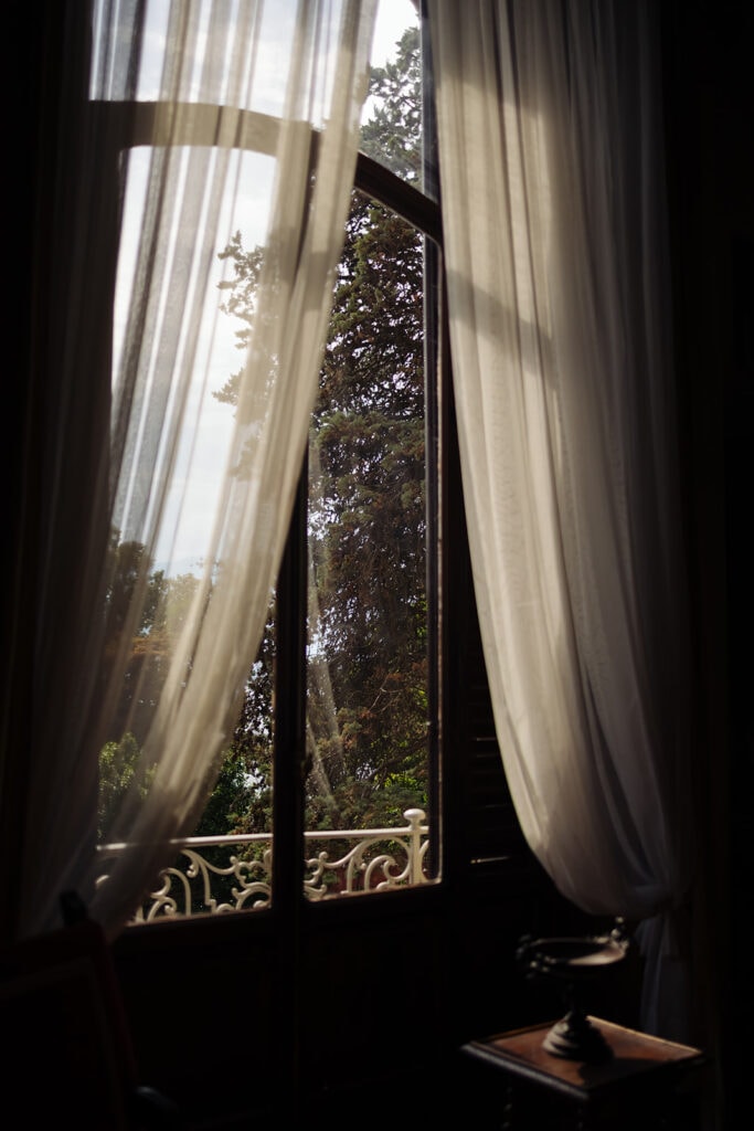 Viktoriia and Elliot getting married at Villa Rusconi Clerici, Lake Maggiore destination wedding