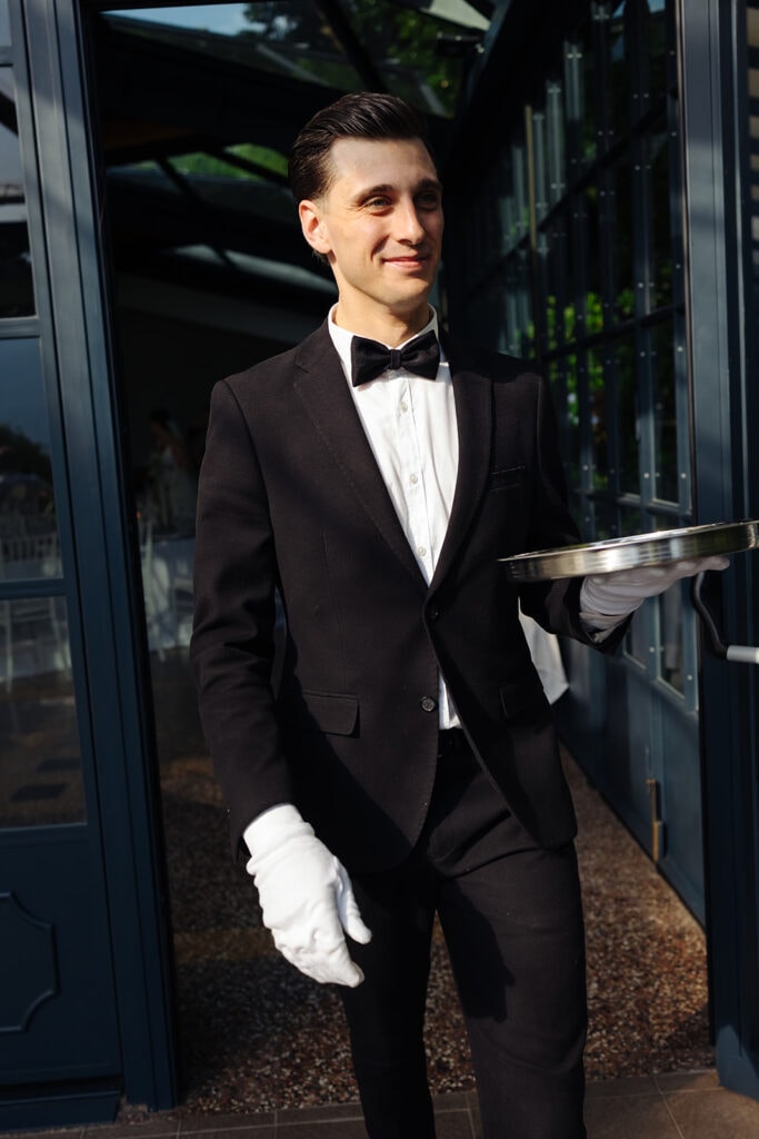 Viktoriia and Elliot getting married at Villa Rusconi Clerici, Lake Maggiore destination wedding