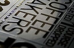 Лакирование этикеток