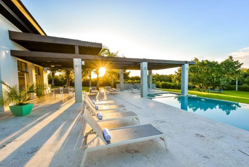 F17CB1FB-4D26-43B9-A582-B784C3BE3250