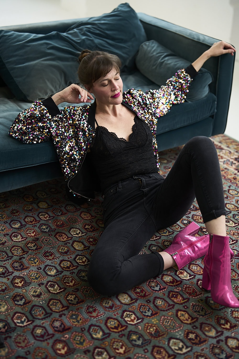 Fotos aus dem Fotoshooting mit Lisda Opel in Mietstudio Hamburg