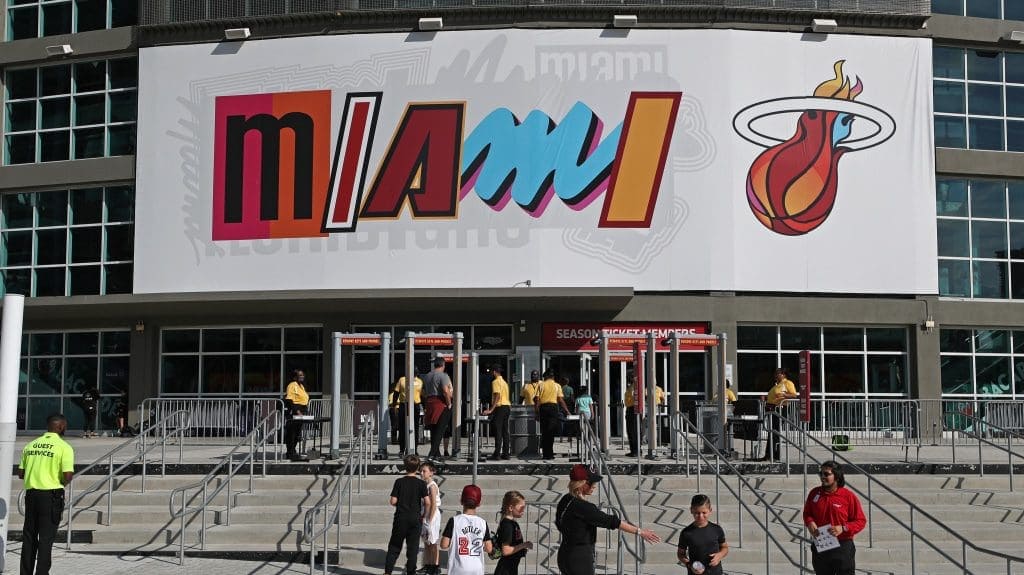The Miami Heat continue to screw over Miami-Dade County by refusing to follow through on their promised waterfront park