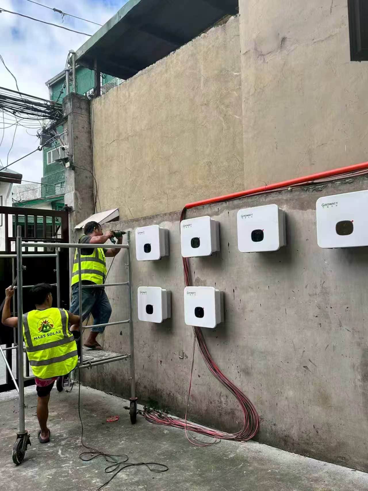 Hệ thống năng lượng mặt trời 60kW + pin lưu trữ 120kWh cho các khu nghỉ dưỡng tại Philippines