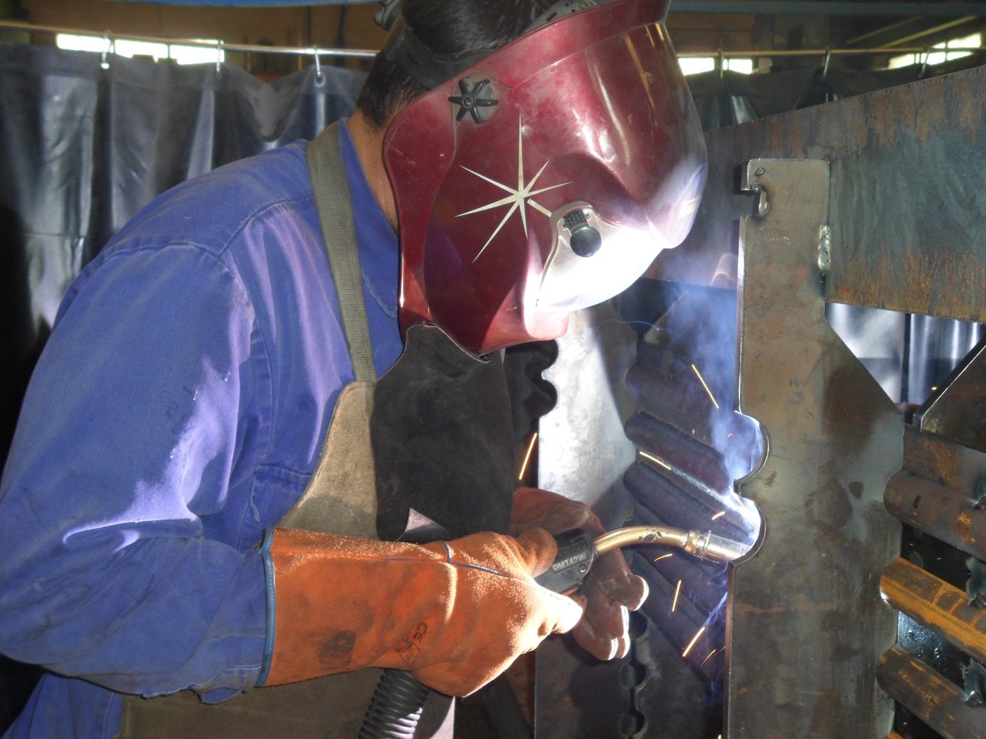 Soldadura manual en nuestro taller de La Puebla de Híjar