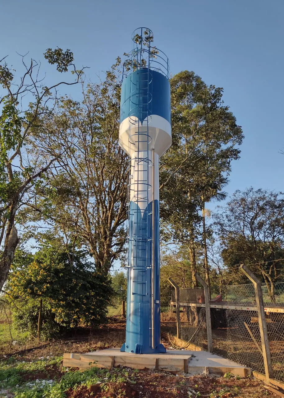 Reservatório tipo Taça com Água na Coluna