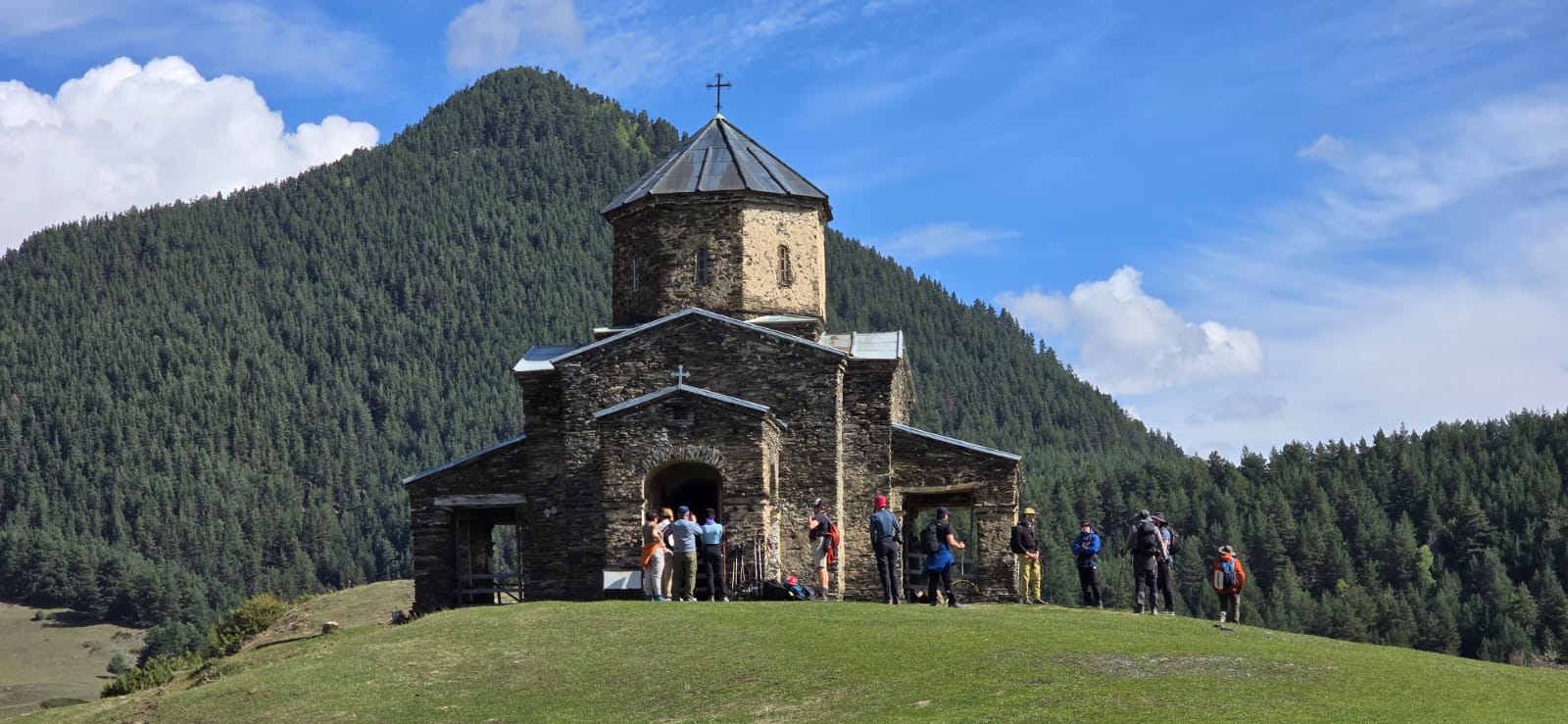 The village of Shenako and the Holy Trinity Church