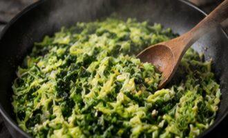 Ирландское Colcannon - подготовка капусты