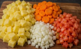 Классическая уха подготовка овощей для ухи