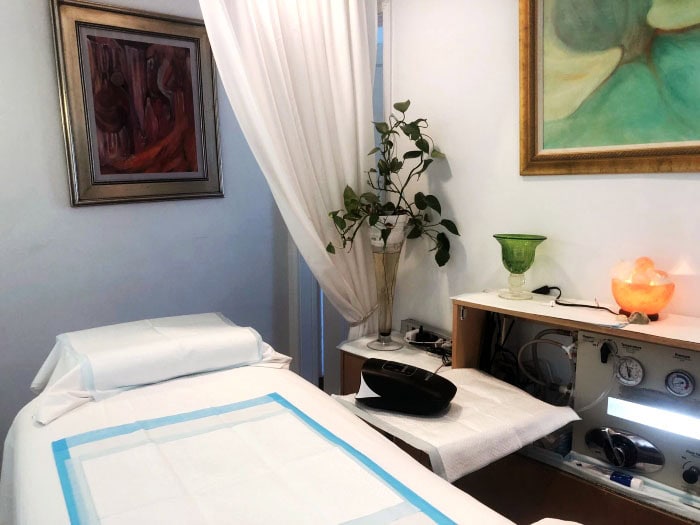 colonic-room-01