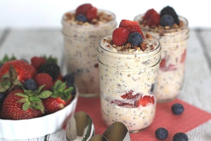 Oatmeal in a jar? Sign me up! Wake up in the morning to a delicious and healthy Berry Overnight Oatmeal. This overnight oats recipe is satisfying, delicious and filled with fresh berries. Try this easy mason jar recipe for breakfast.