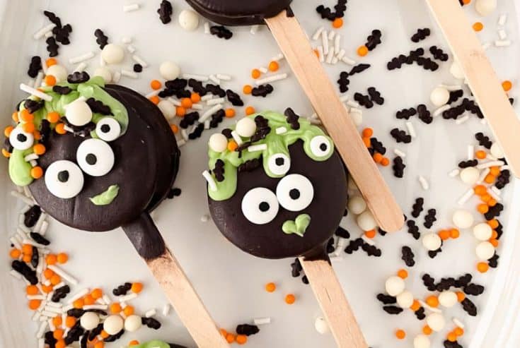 These cute Cauldron Oreo Pops for Halloween are a fun treat to celebrate spooky season. This Halloween recipe is easy to make and fun to eat.