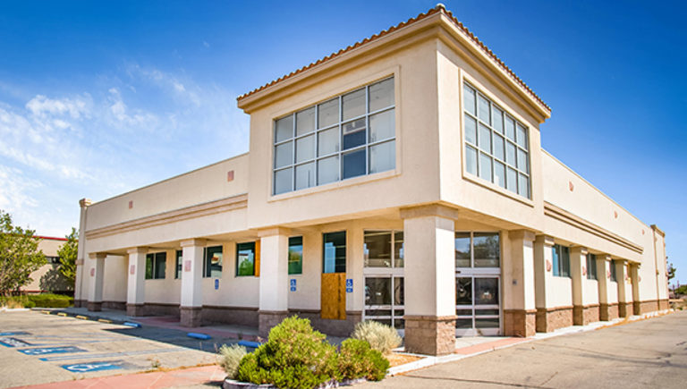 Apple Valley Dark Walgreens’ lease selling for $4.45 Million