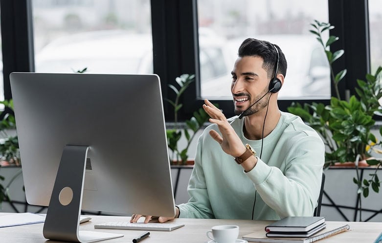 AI-powered virtual assistant providing remote customer support and efficient communication solutions.