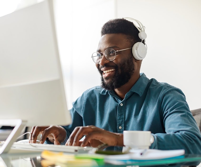 AI-powered intelligent assistant for productivity and automation.