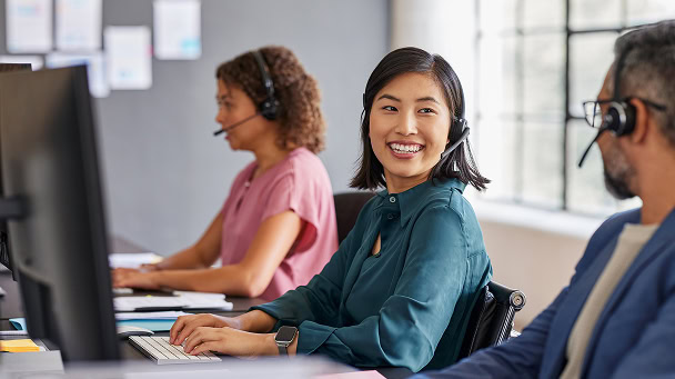 AI-powered intelligent assistant helping customer support agents in real-time.