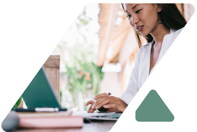 Powered intelligent assistant for pricing optimization and decision-making.