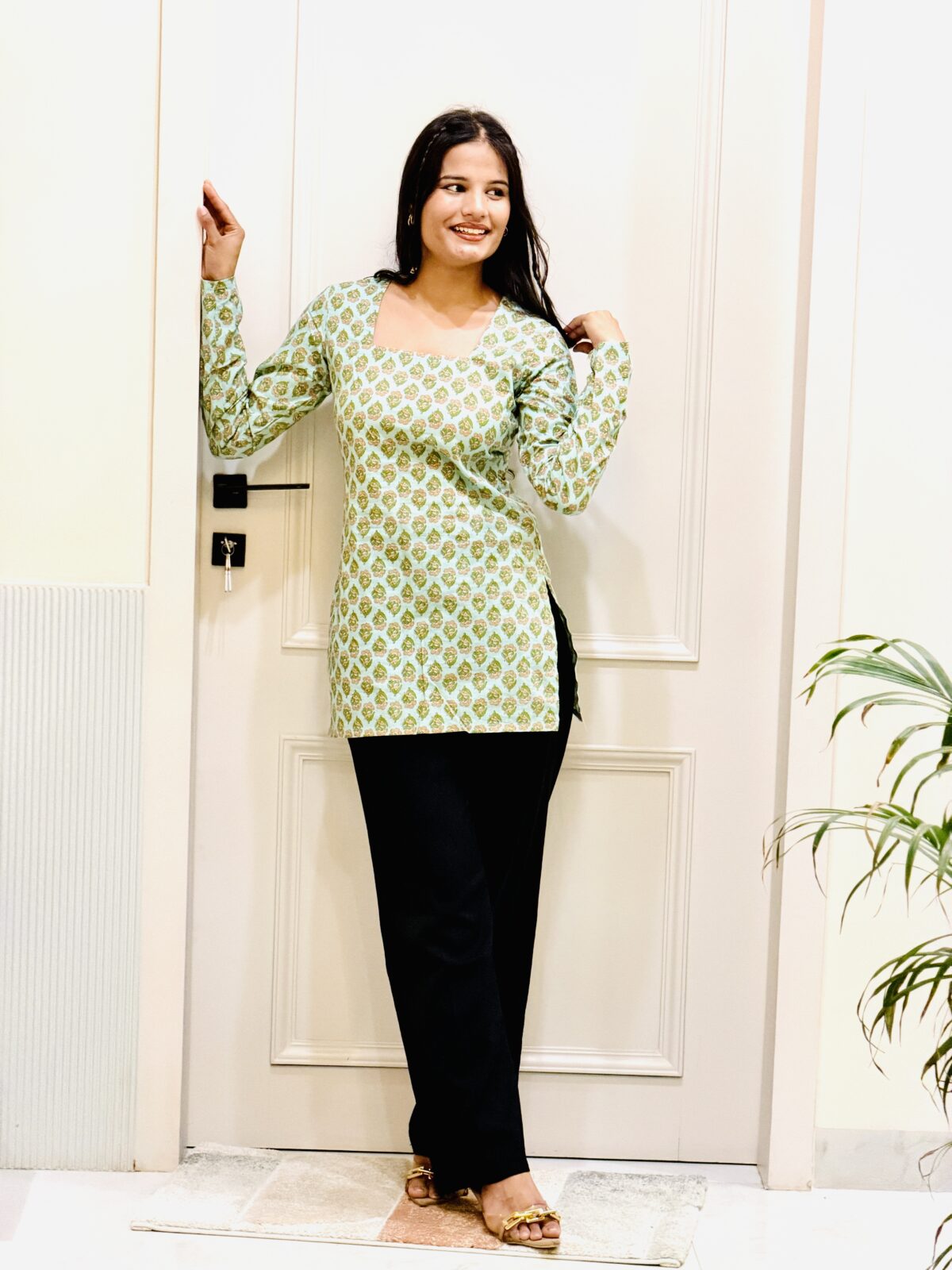 Aarya Printed Square Neck Short Kurti