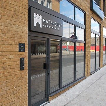 Entrance Sign at Gatehouse Apartments Southampton