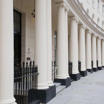Entrance to Regents Crescent