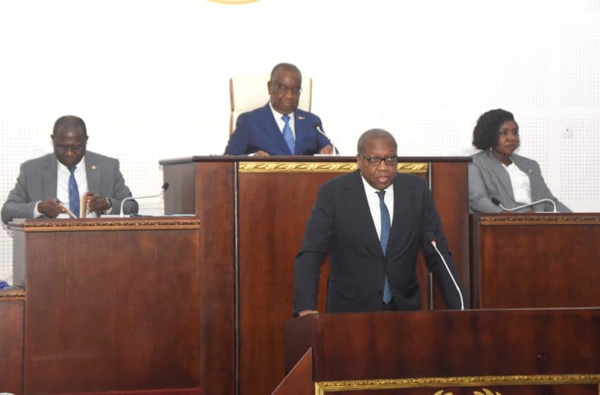  Perturbations dans la fourniture de l’Energie électrique au Togo : Le gouvernement explique la situation devant l’Assemblée nationale