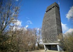 Karbantartási munkák a Csergezán Pál-kilátótorony fenyő építményén