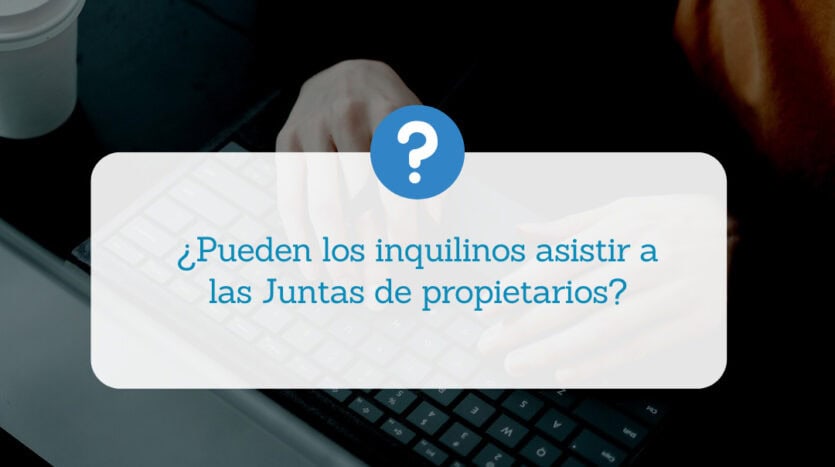 imagen del escritorio de una oficina con rotulo en primer plano