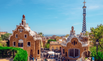 Barcelona Sightseeing Ride by Car
