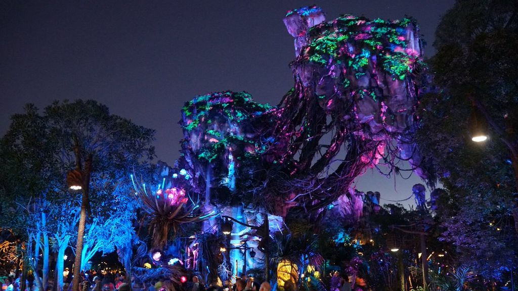 Pandora The World of Avatar glowing landscape at night in Disney World Animal Kingdom