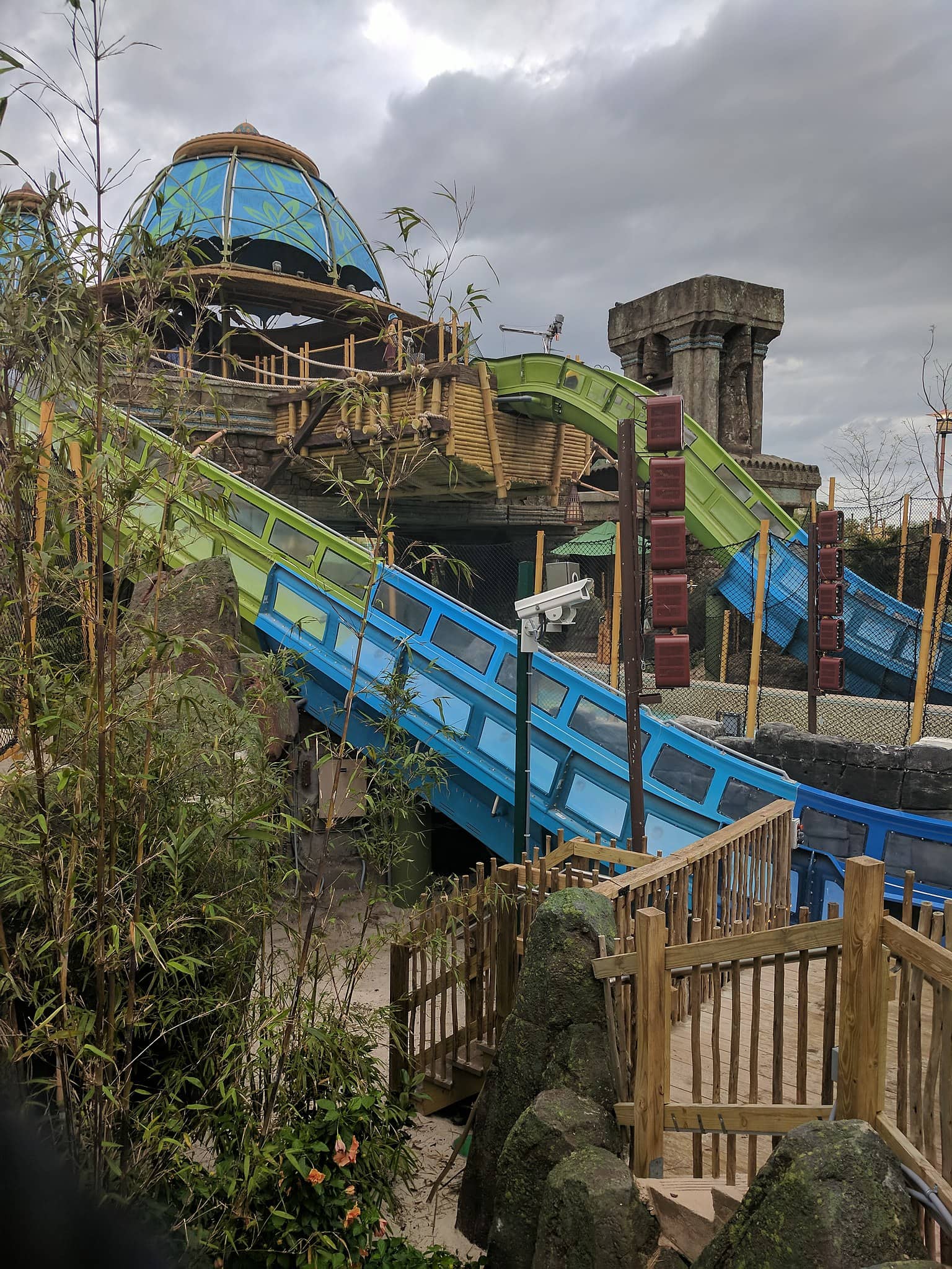 Krakatau Aqua Coaster at Volcano Bay