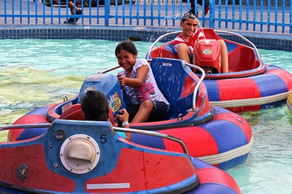 Bumper Boats attraction at Fun Spot America Orlando