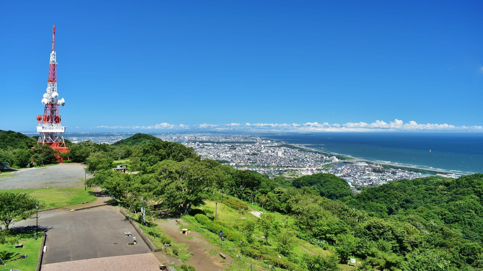 湘南平の展望台から湘南の風景