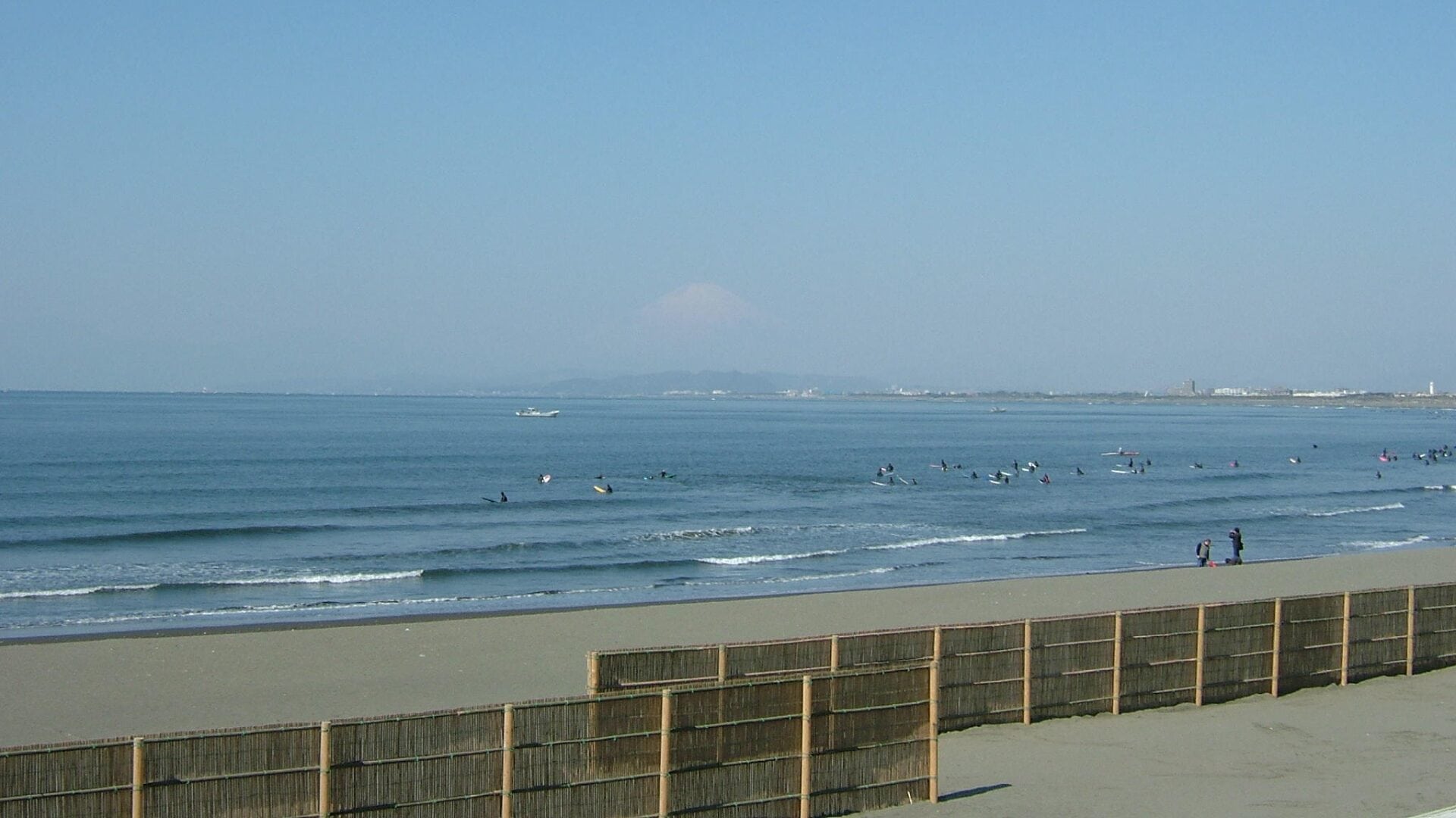 湘南海岸と富士山の風景