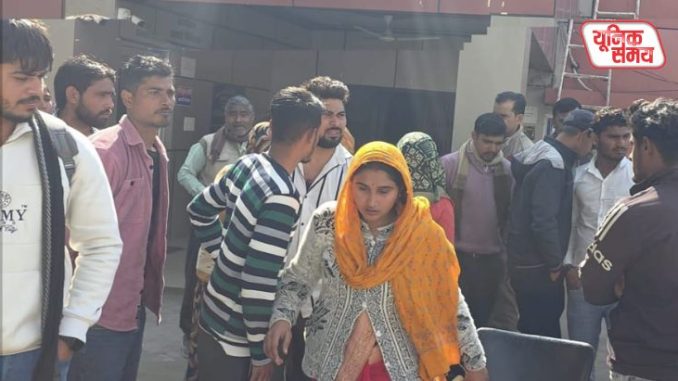 Gold and silver jewelry stolen from a woman's bag while she was going to her parents' house Gold and silver jewelry stolen from a woman's bag while she was going to her parents' house