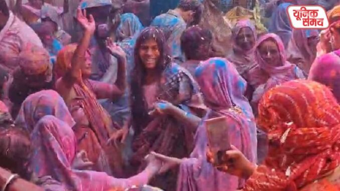 Widowed mothers celebrated 'Holi of Joy' at Gopinath Temple