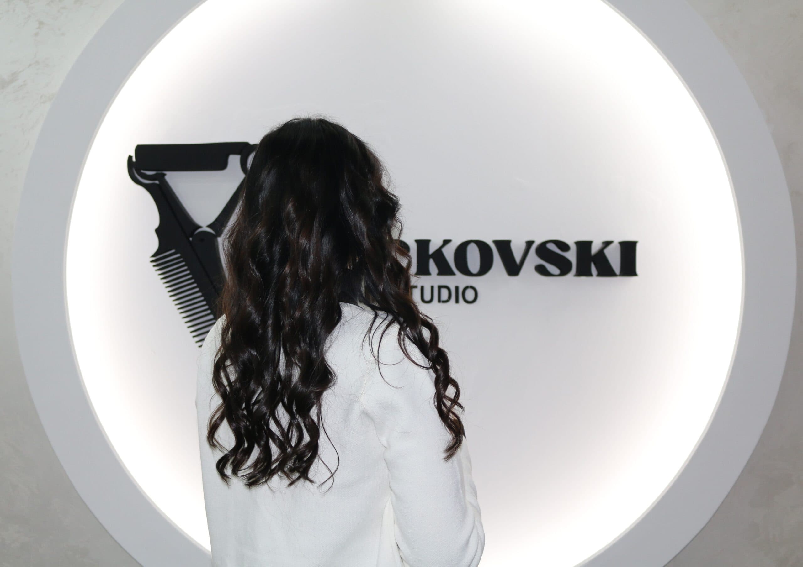 Frizura lokne, Velickovski Hairstudio