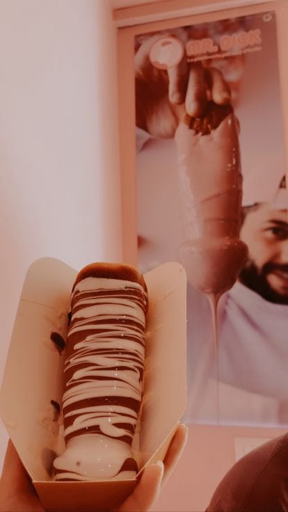 Un negozio con waffles particulares