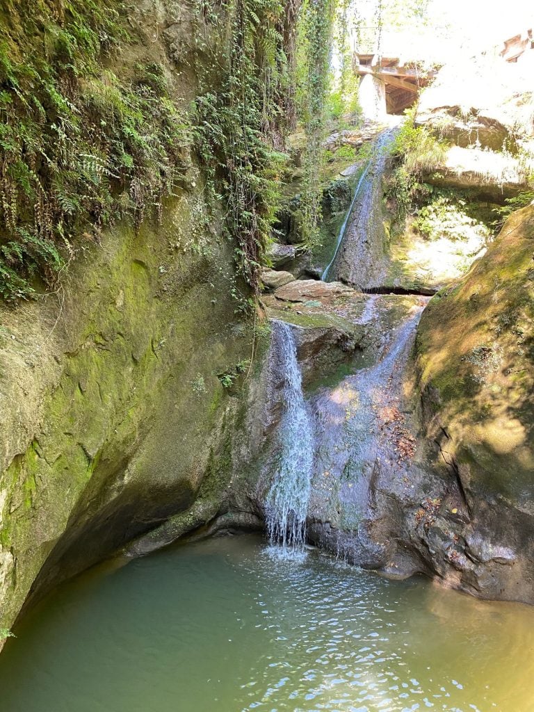 ¿Cómo vestirse para la visita al parque Grotte del Caglieron?