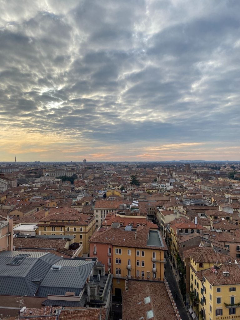 vista panoramica torre dei lamberti