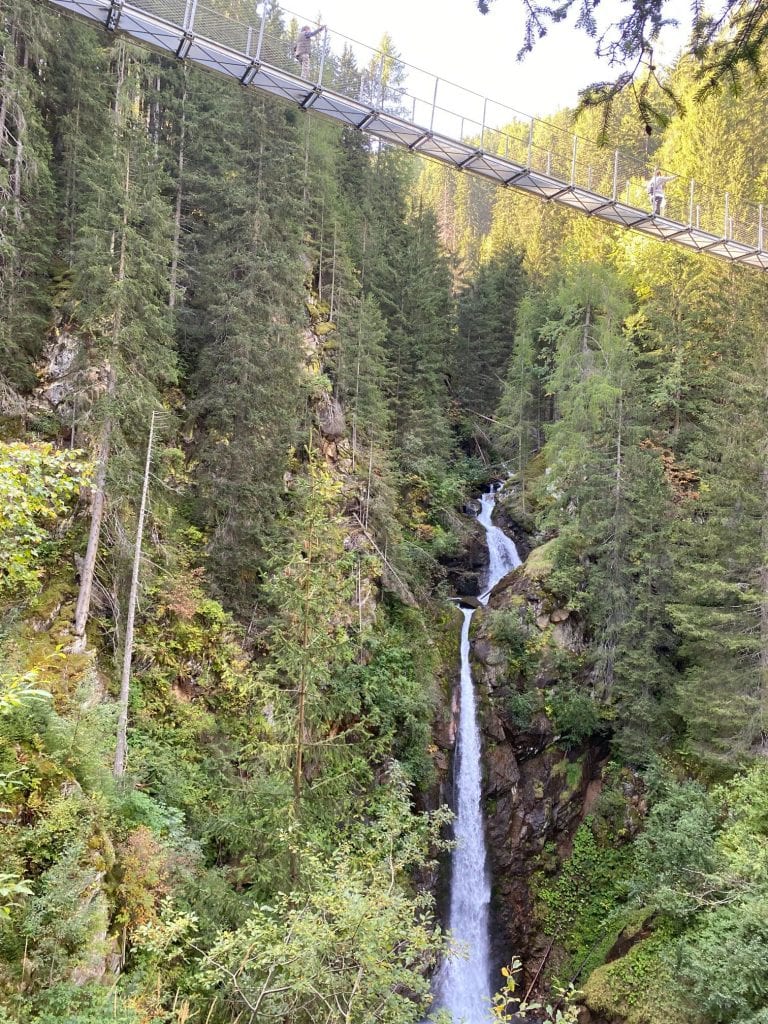 Ponte sospeso Cascata Ragaiolo