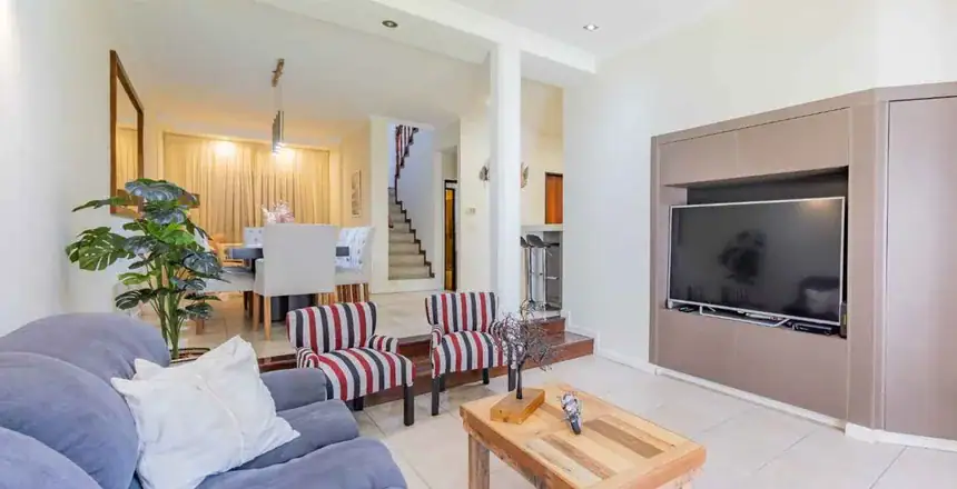 CASA EN VENTA EN CITY BELL 2
