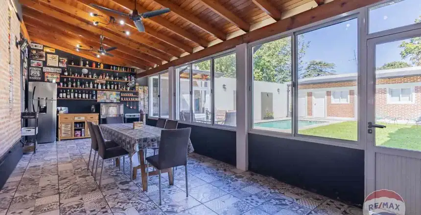 CASA EN VENTA EN CITY BELL 7