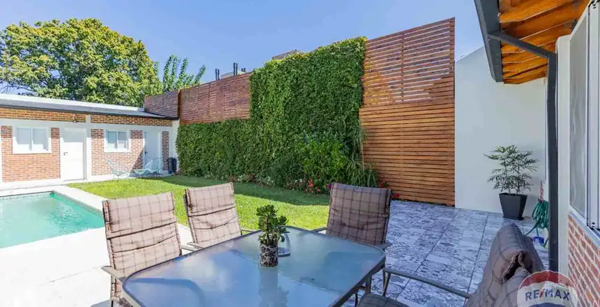 CASA EN VENTA EN CITY BELL 9